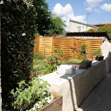 Holiday home The Pretty Bucolic House Poitiers
